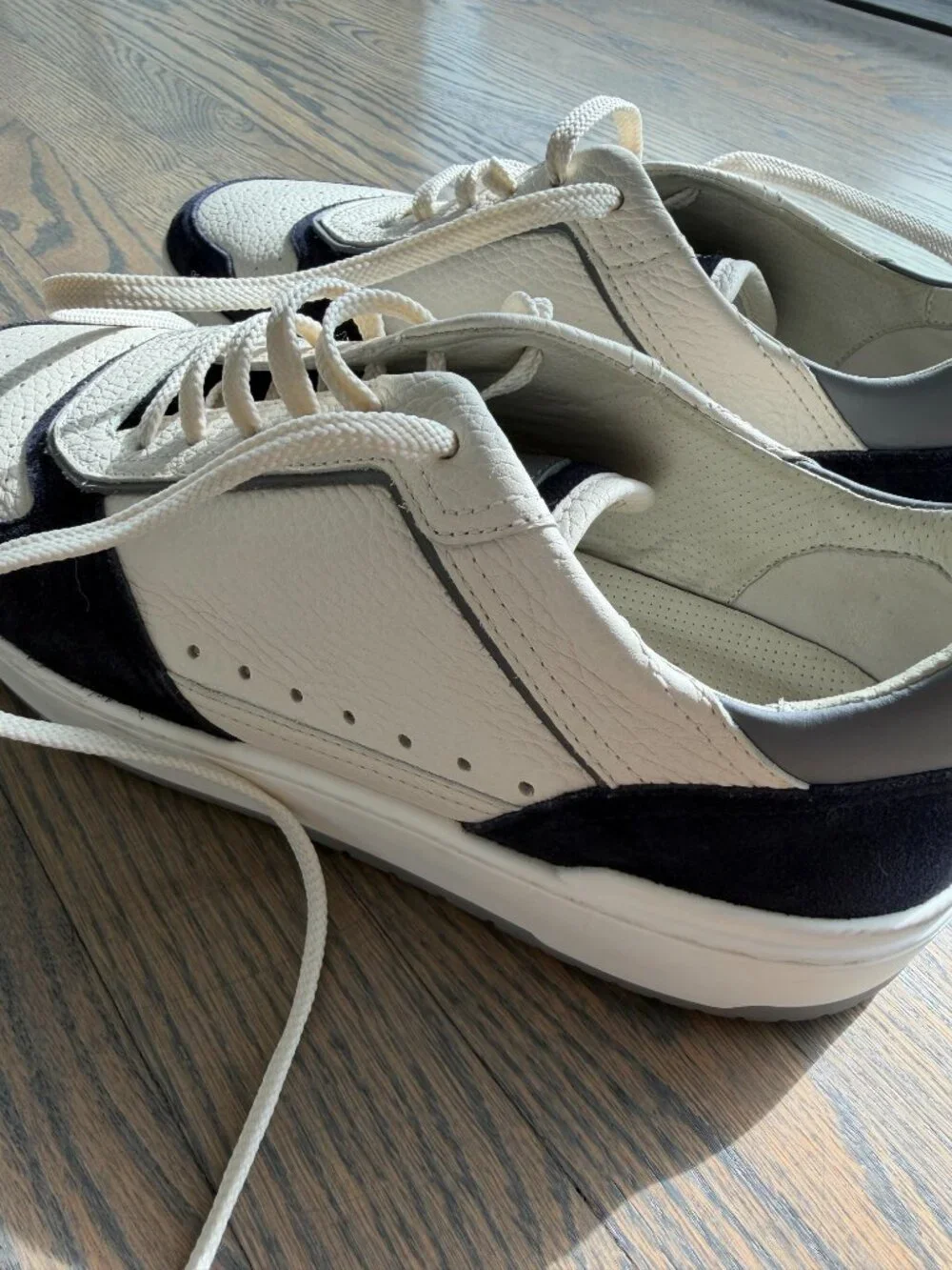 Brunello Cucinelli Round Toe Lace Up Sneakers Mens 42 IT *Worn Once